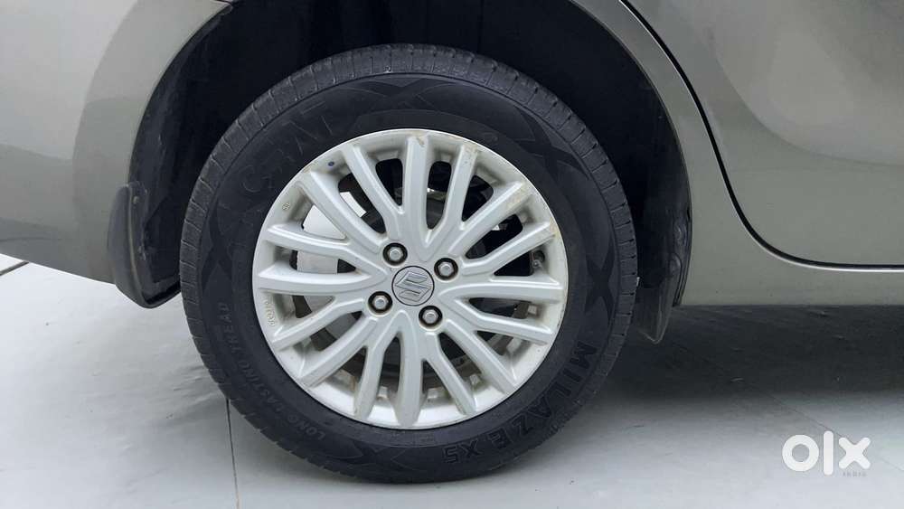Maruti Suzuki Dzire 1.2 Zxi Amt, 2018, Petrol