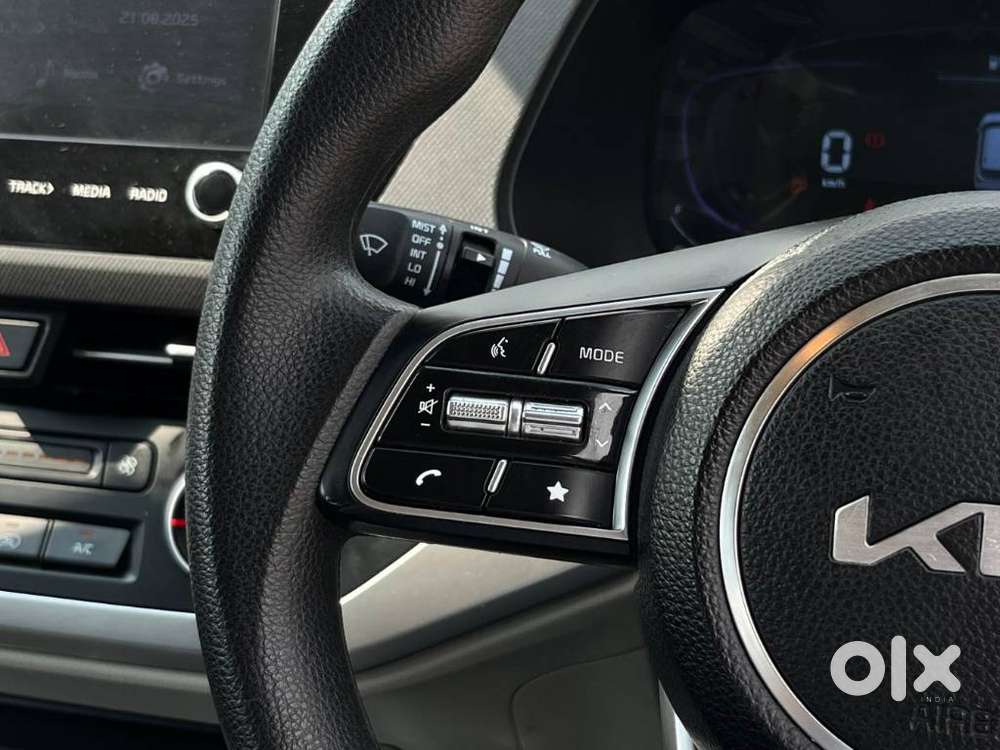 Kia Carens 1.5 Prestige 7 Str, 2023, Petrol