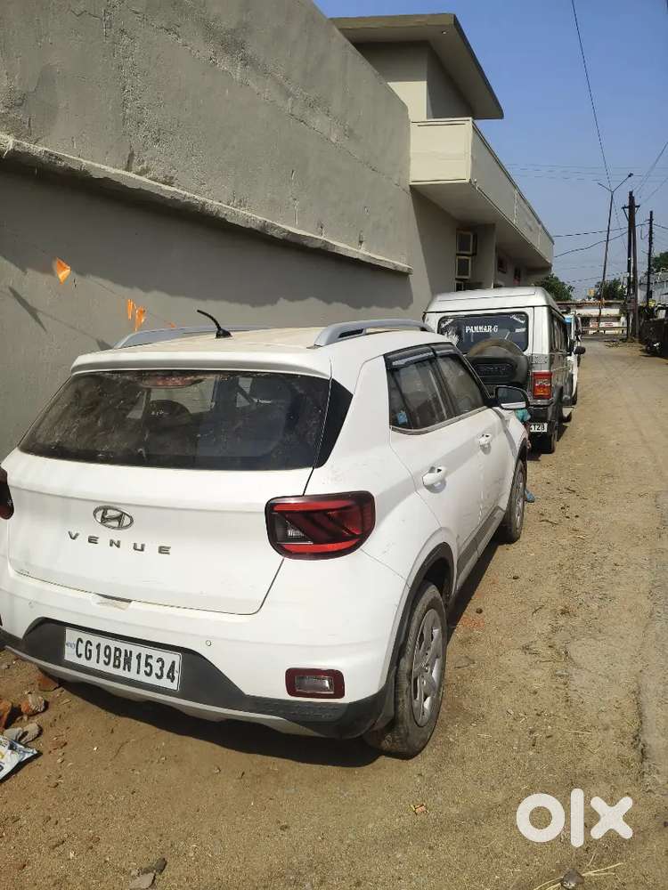 Hyundai Venue 1 Owner Well Maintained Fully Service Record Available
