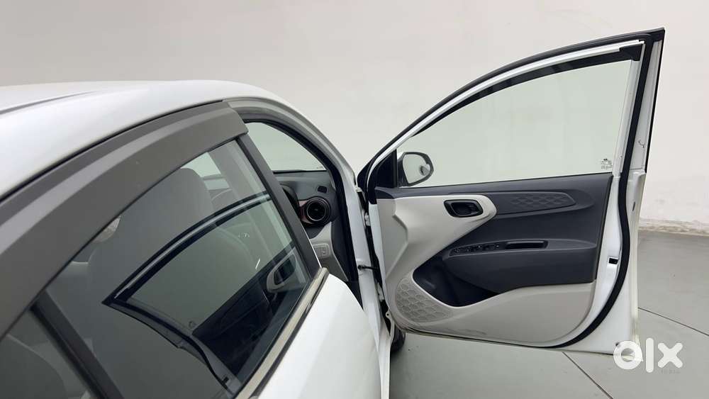 Hyundai Aura [2023-ongoing] 1.2 S Petrol Manual, 2021, Petrol