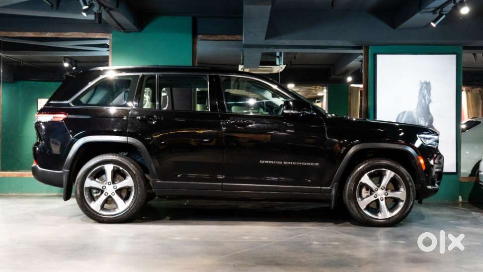 Jeep Grand Cherokee Limited (o) 4x4 At, 2024, Petrol