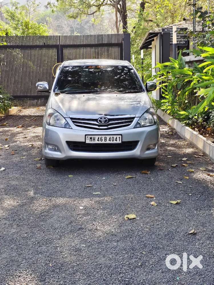 Toyota Innova 2011 Diesel Manual 25500 Km Driven