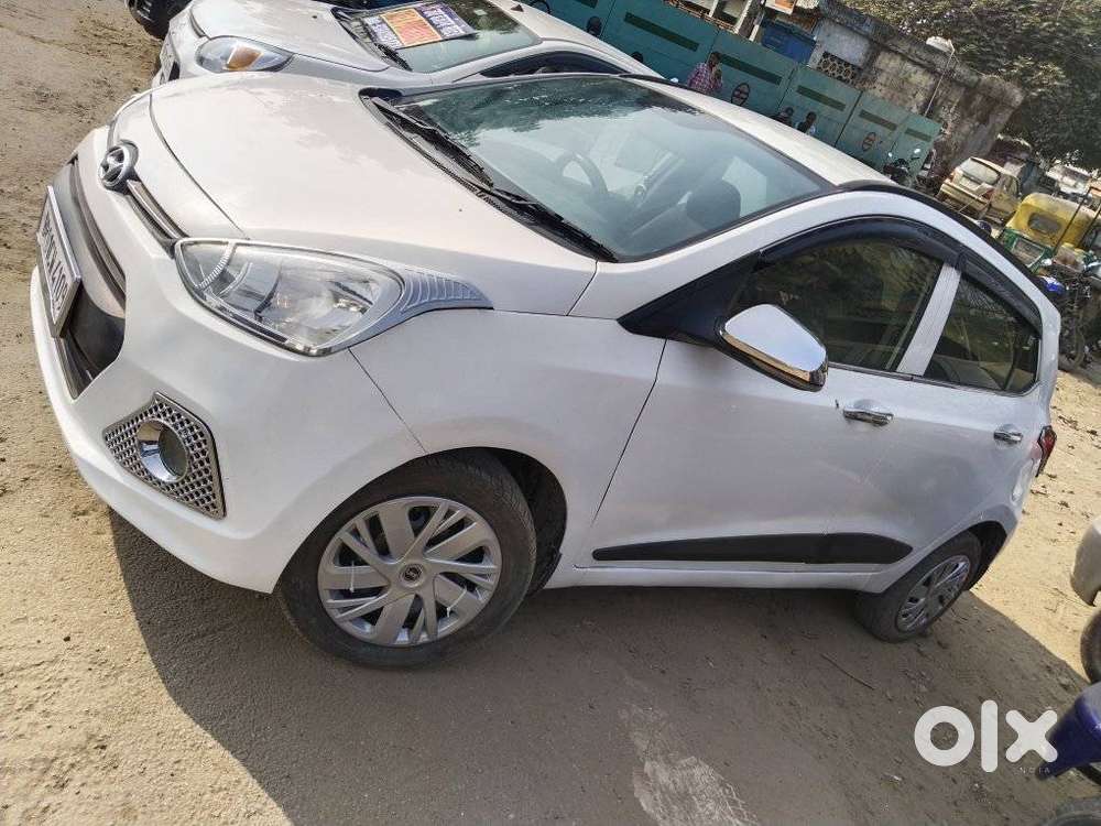 Hyundai Grand I10 Sportz, 2016, Petrol