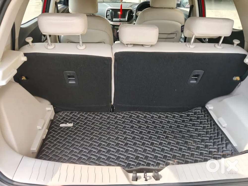 Mahindra Xuv300 W8(o) 2024