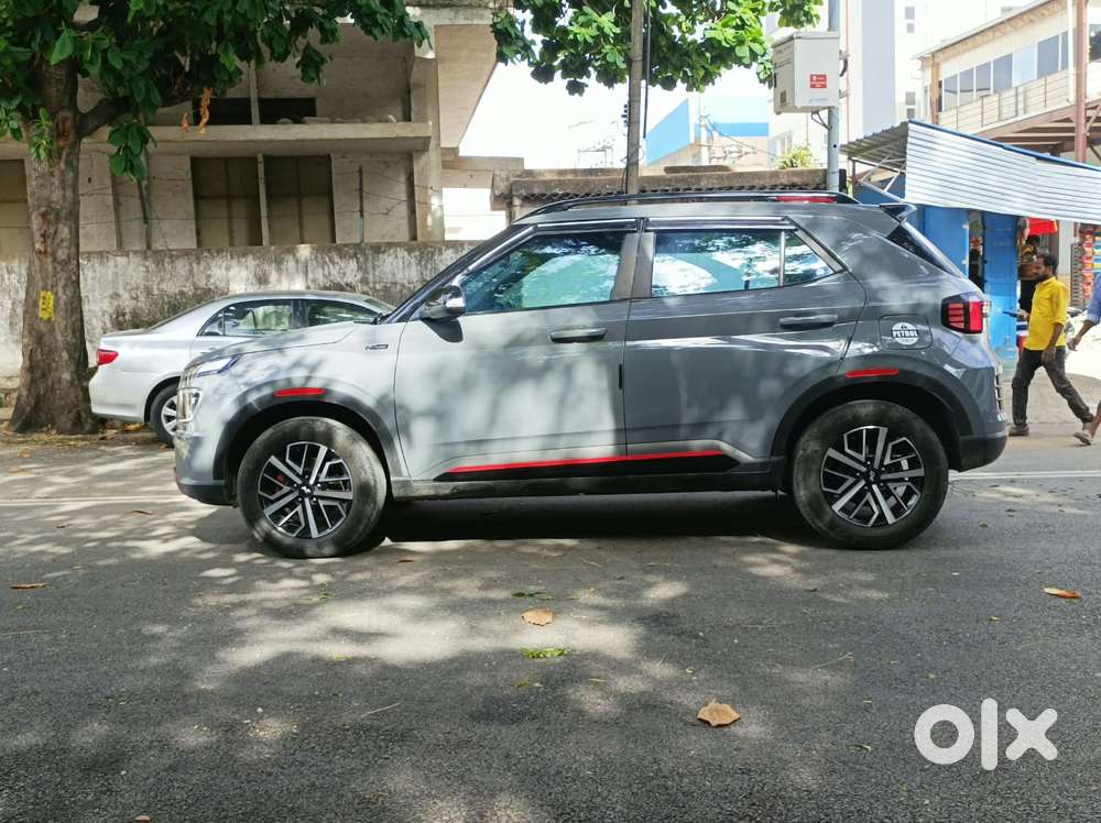 Hyundai Venue N Line N8 DCT Dual Tone, 2023, Petrol