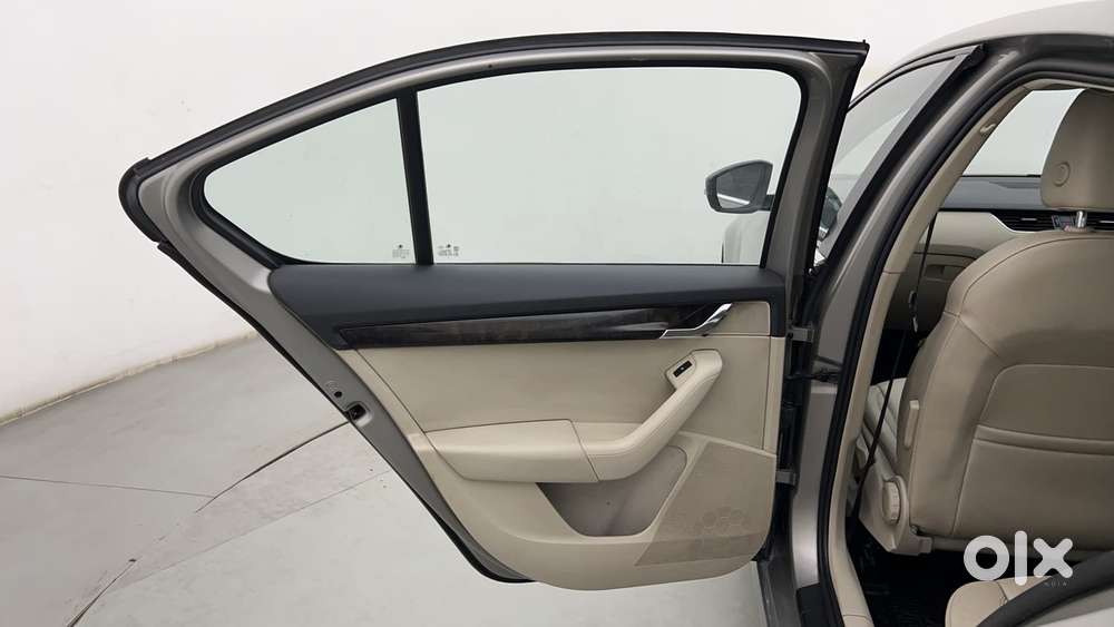Skoda Octavia 2.0 Tdi Style Plus At, 2017, Diesel