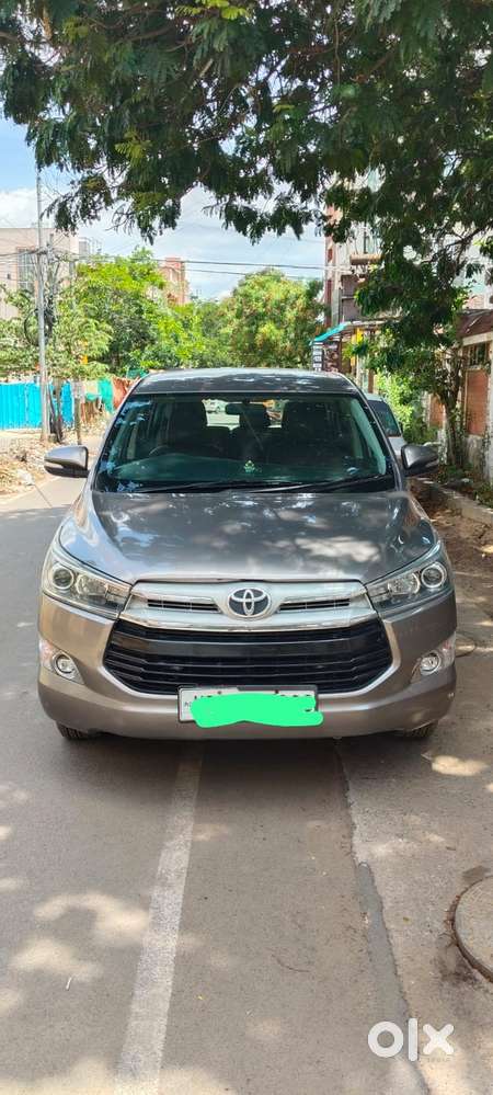 Toyota Innova Crysta 2.4 V 8 Str, 2017, Diesel