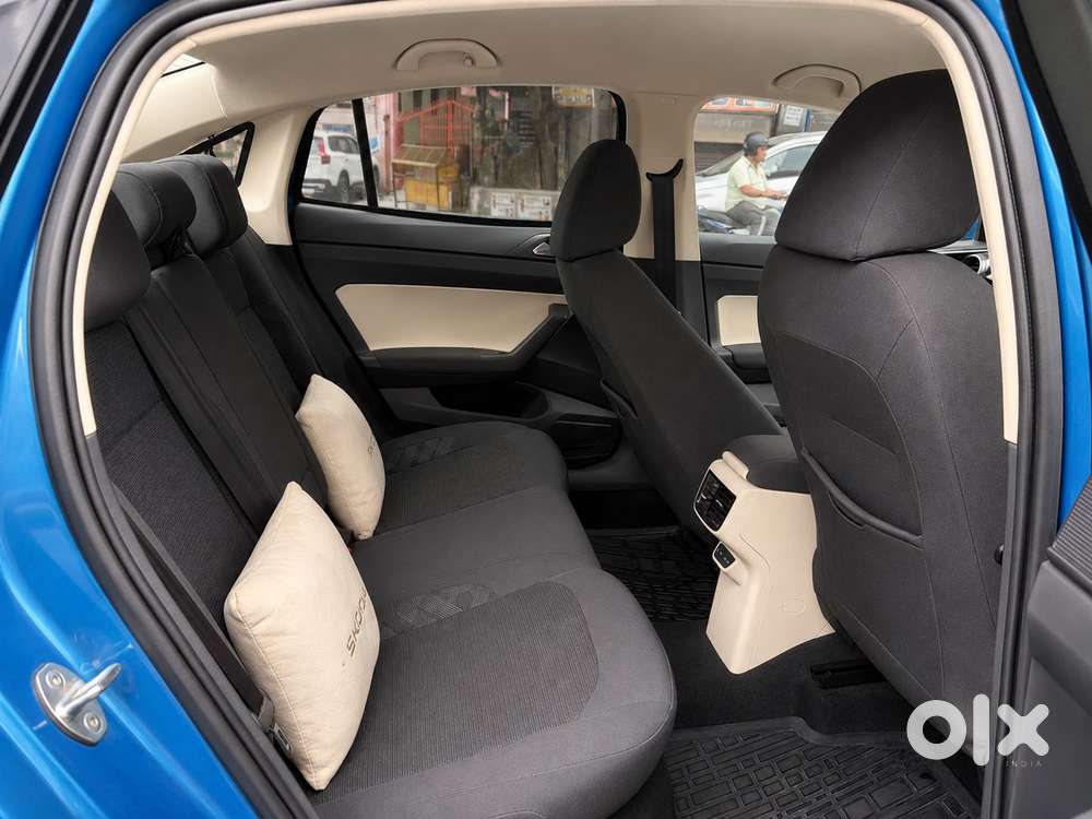 Skoda Slavia Ambition 1.0l Tsi At, 2024, Petrol
