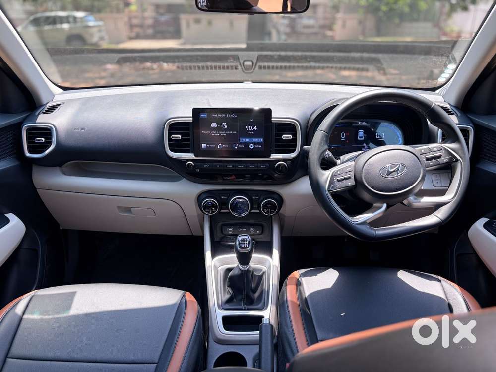 Hyundai Venue Sx (o) Mt 1.5 Diesel Dual Tone, 2025, Diesel