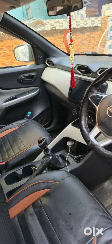 One Hand Car , Extra Boofer Attched