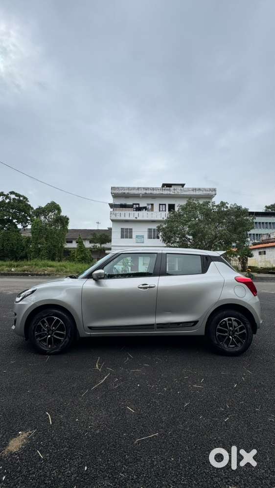 Maruti Suzuki Swift Petrol Automatic 2023