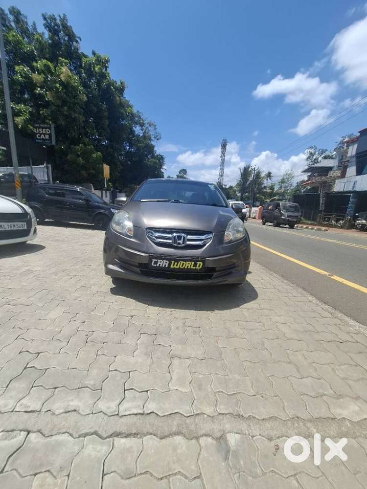 Honda Amaze, 2015
