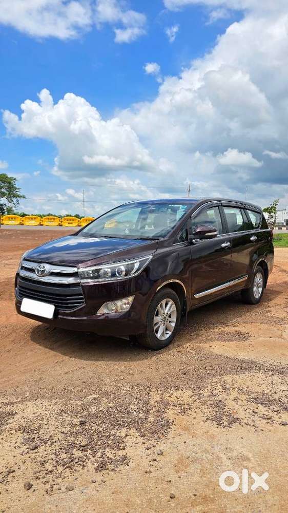 Toyota Innova Crysta 2.4 V, 2016, Diesel