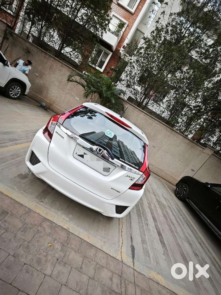 Honda Jazz 2017 Petrol Well Maintained Single User