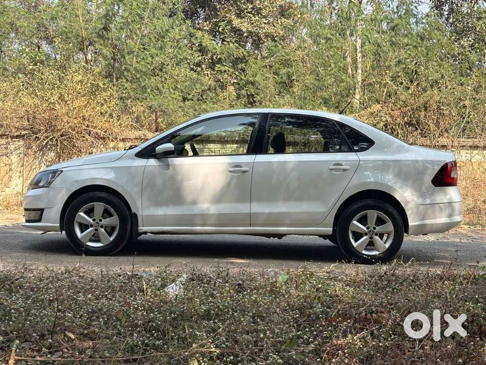 Skoda Rapid Ambition 1.6 Mpfi Manual, 2017, Petrol