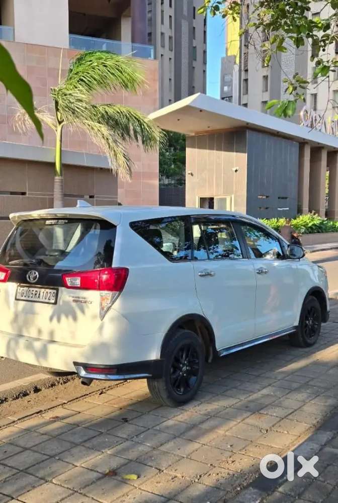 Toyota Innova Crysta 2018 Diesel 99500 Km Driven