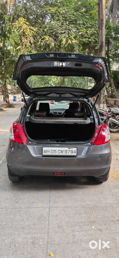 Maruti Suzuki Swift Vvt Zxi, 2016, Petrol