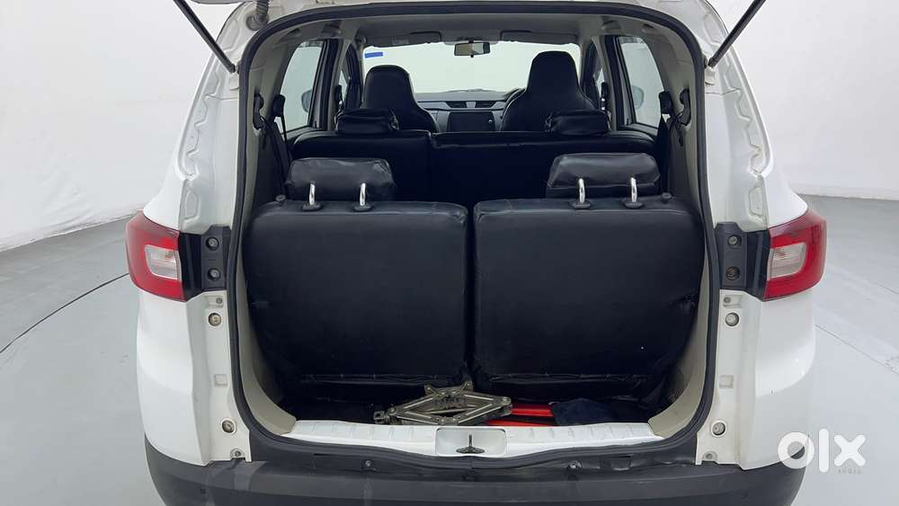 Renault Triber Rxt, 2022, Petrol