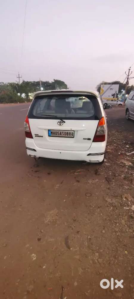 Toyota Innova 2010 Diesel Well Maintained