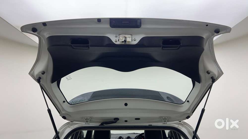 Maruti Suzuki Swift Amt Vvt Vxi, 2022, Petrol