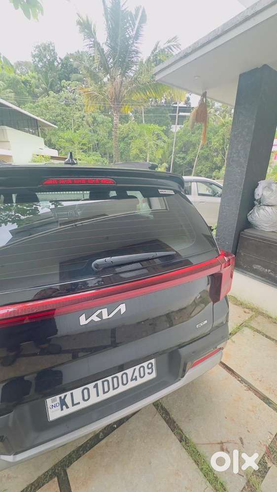 2024 Kia Sonet Gt-line Petrol  18.5k Km  Free Kia Service