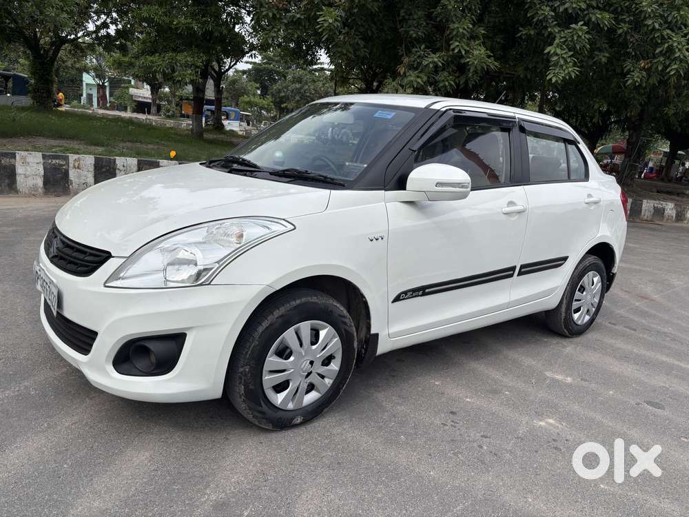 Maruti Suzuki Swift Dzire 1.2 Vxi Bsiv, 2014, Petrol