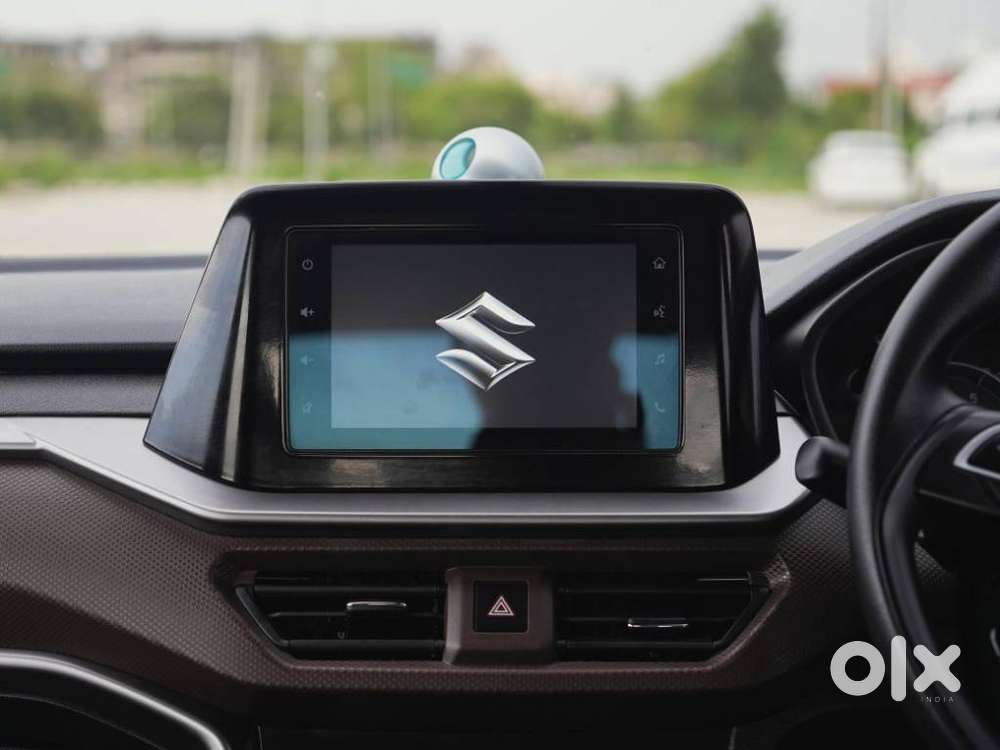 Maruti Suzuki Brezza 1.5 Zxi At Smart Hybrid, 2024, Petrol