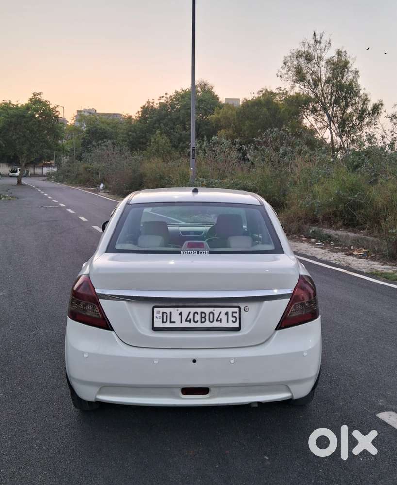 Maruti Suzuki Swift Dzire 1.2 Vxi Bsiv, 2014, Petrol