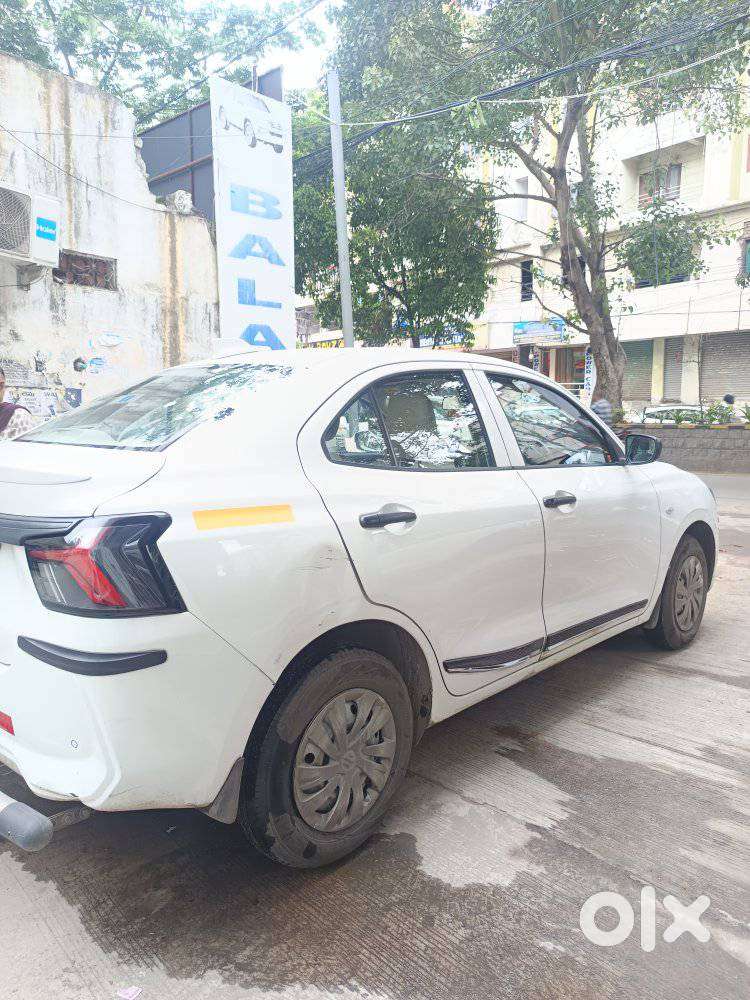 Maruti Suzuki Swift Dzire Lxi Option, 2025, Cng & Hybrids