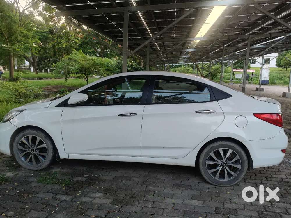 Hyundai New Verna 2013 Manual