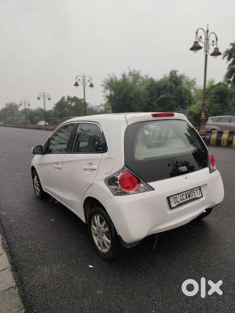 Honda Brio V Mt, 2014, Petrol