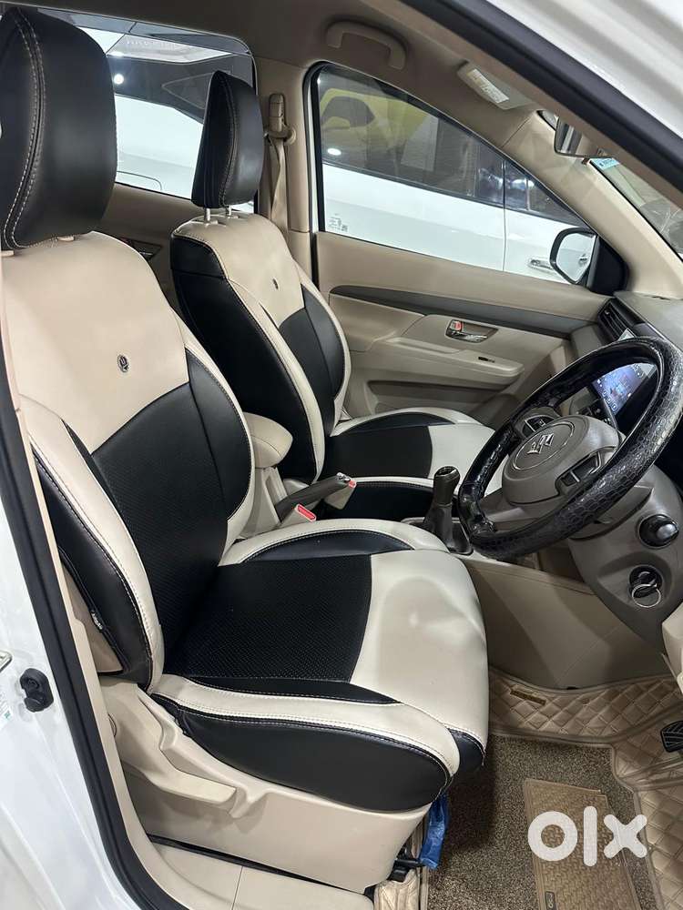 Maruti Suzuki Ertiga Vxi (o) Cng, 2025, Petrol