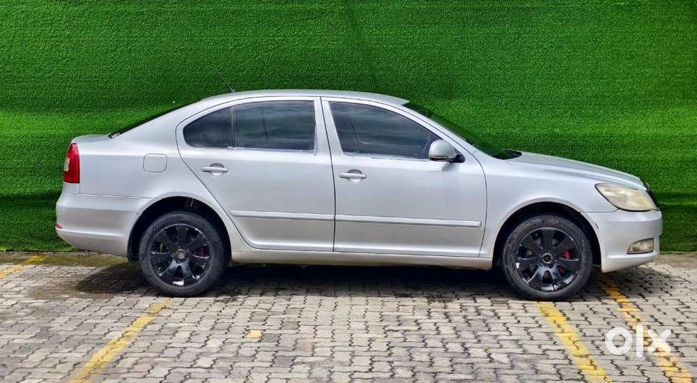 Skoda Laura 1.9 Tdi At Ambiente, 2012, Diesel
