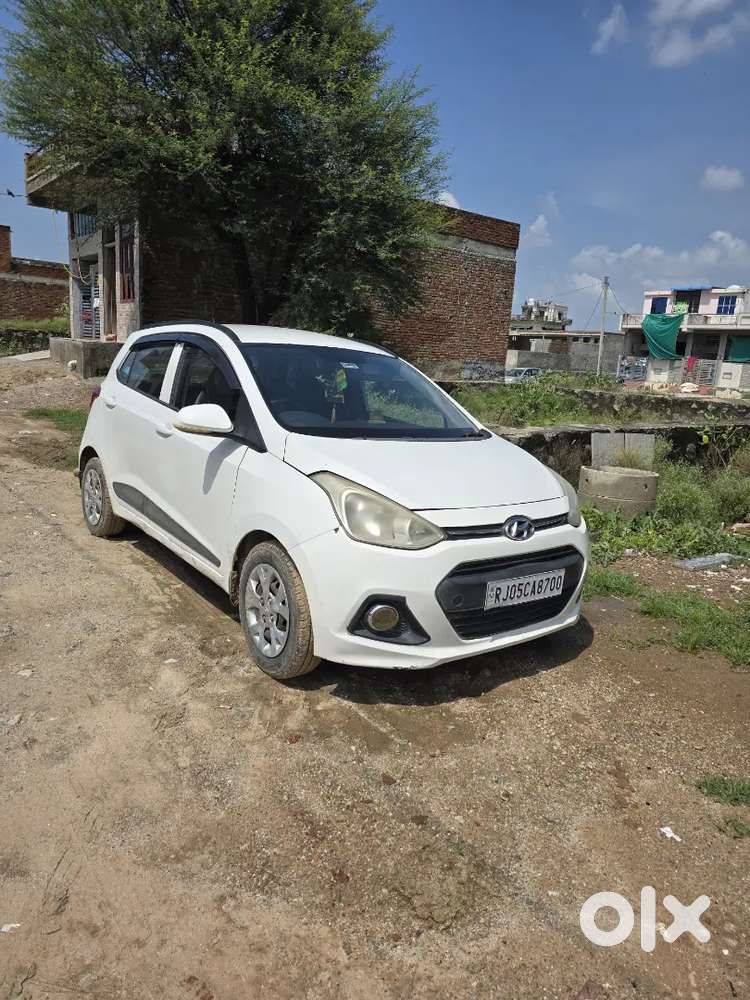 Hyundai Grand I10 Sportz 2015