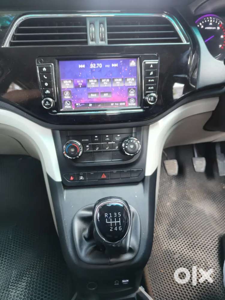 Mahindra Marazzo Diesel 2019