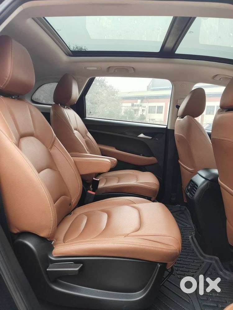 Mg Hector Plus Sharp Pro 2.0 Turbo Diesel 6 Str Dual Tone, 2022, Die..