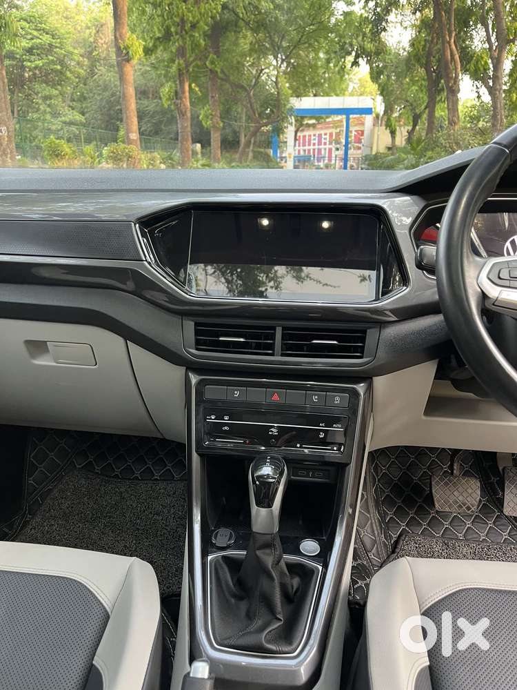 Volkswagen Taigun 1.0 Tsi Topline At, 2023, Petrol