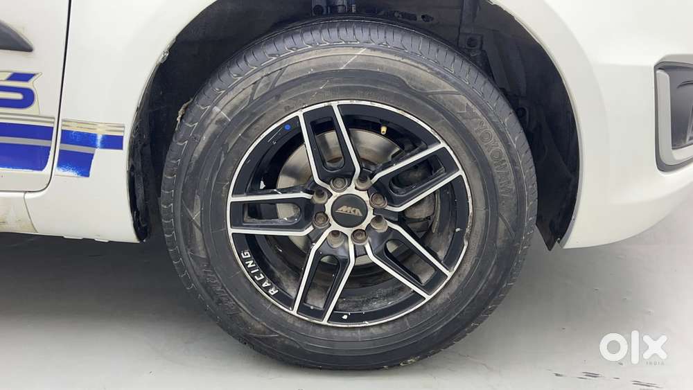 Maruti Suzuki Swift Vvt Vxi, 2016, Petrol