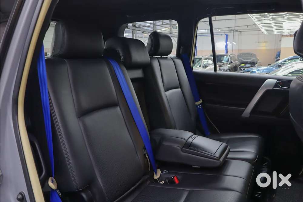 Toyota Land Cruiser Prado Vx L, 2011, Diesel