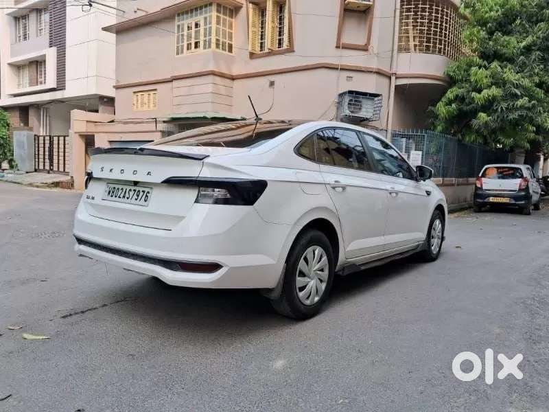 Skoda Slavia Active 1.0l Tsi Mt, 2022, Petrol