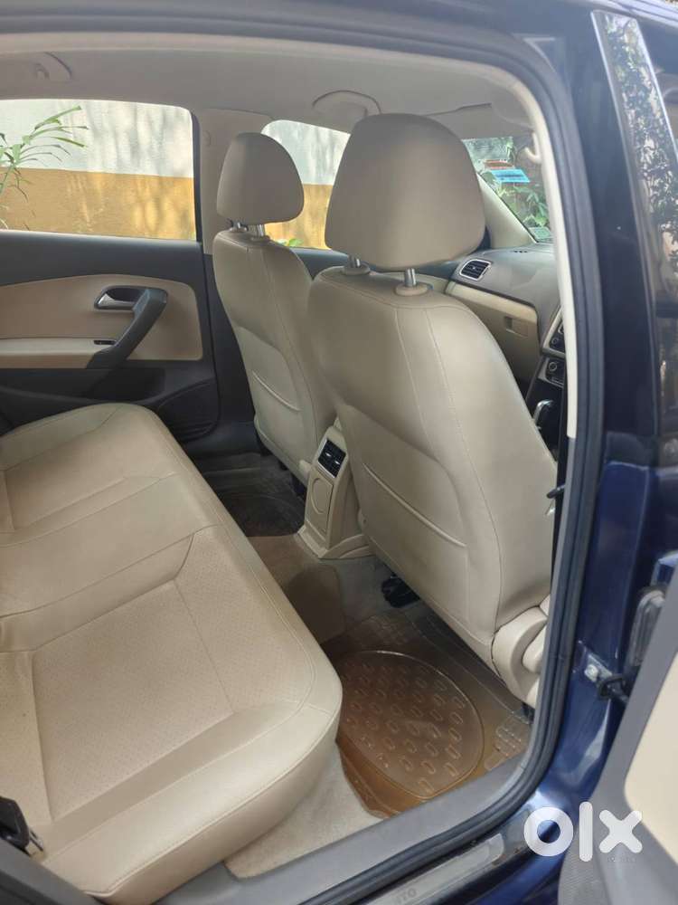 Volkswagen Vento Tsi Dsg (2015)  Automatic - Petrol + Cng  72,130 K