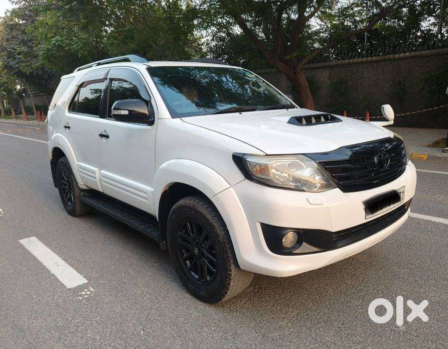 Toyota Fortuner 2011-2016 4x2 Manual, 2012, Diesel