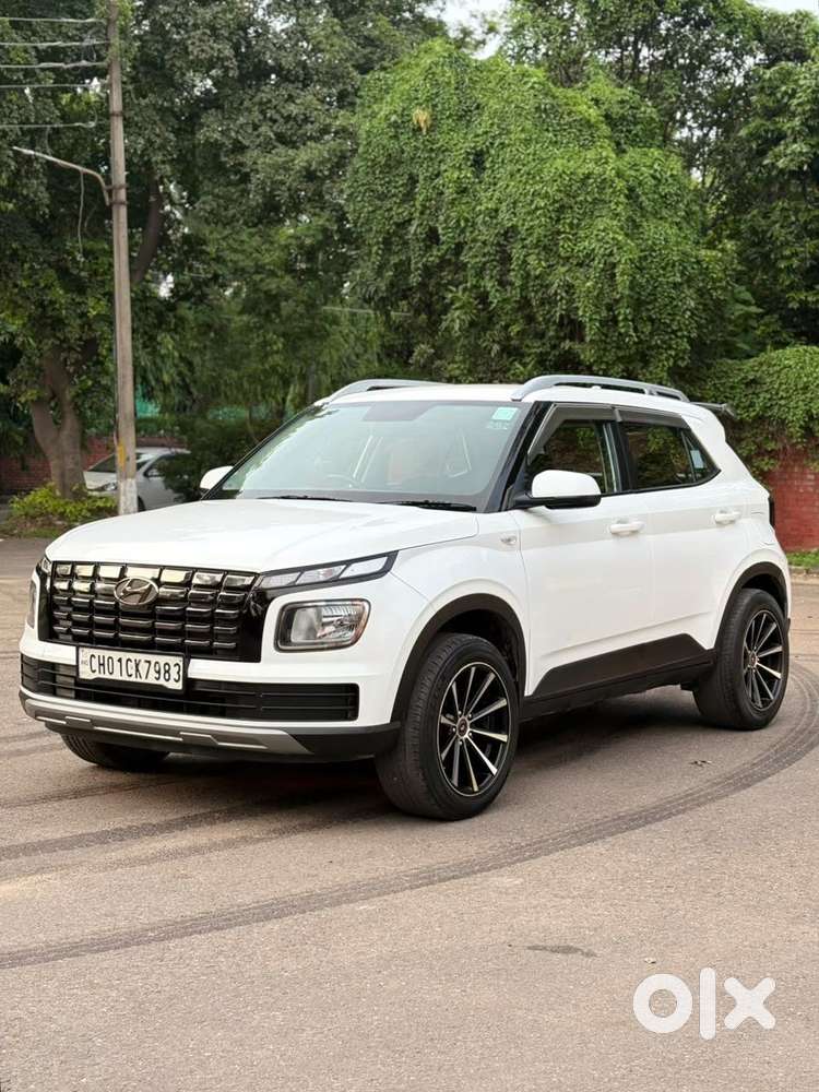 Hyundai Venue S 1.2 Petrol, 2022, Petrol