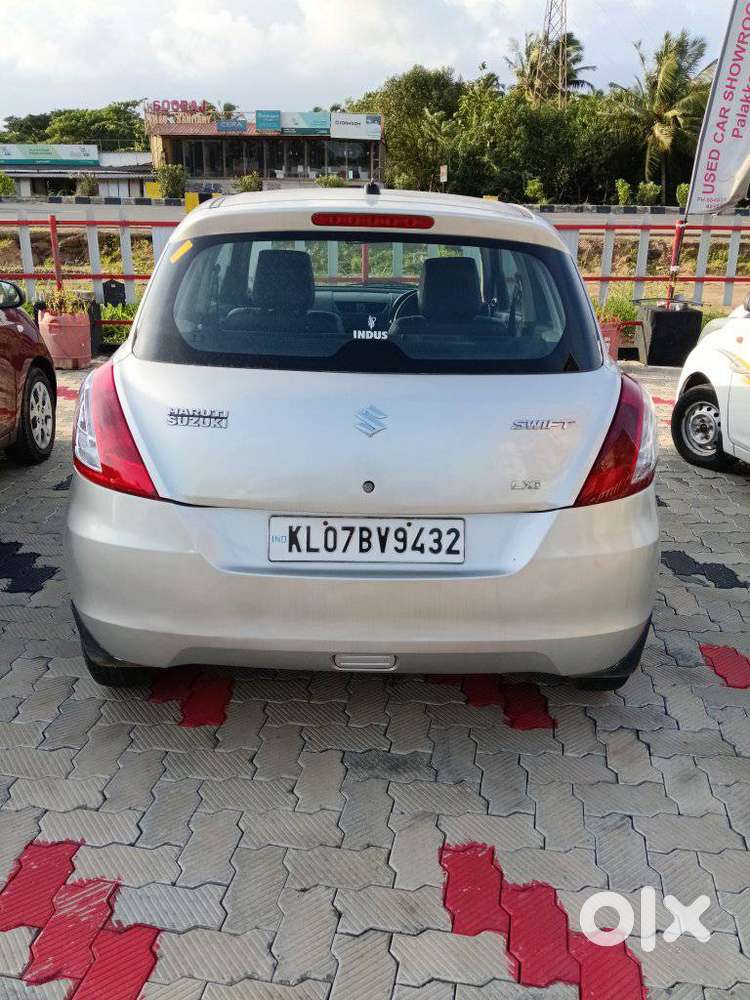 Maruti Suzuki Swift Lxi Option, 2012, Petrol