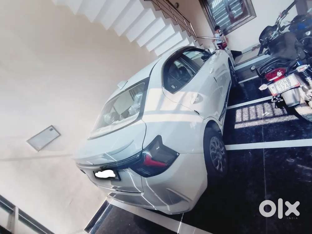 Maruti Suzuki Dzire 2025 Petrol 6000 Km Driven