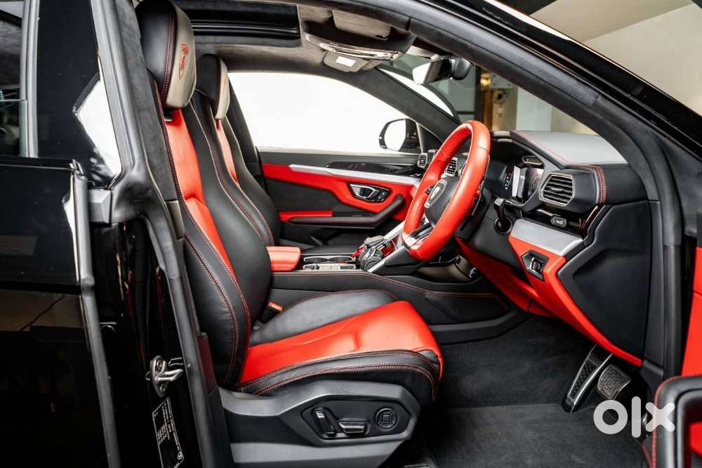 Lamborghini Urus V8, 2021, Petrol
