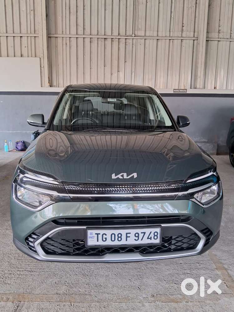 Kia Carens G 1.5 6mt Premium (o) 7-seater, 2024, Petrol