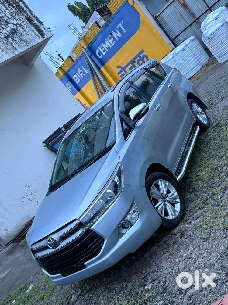 Toyota Innova Crysta