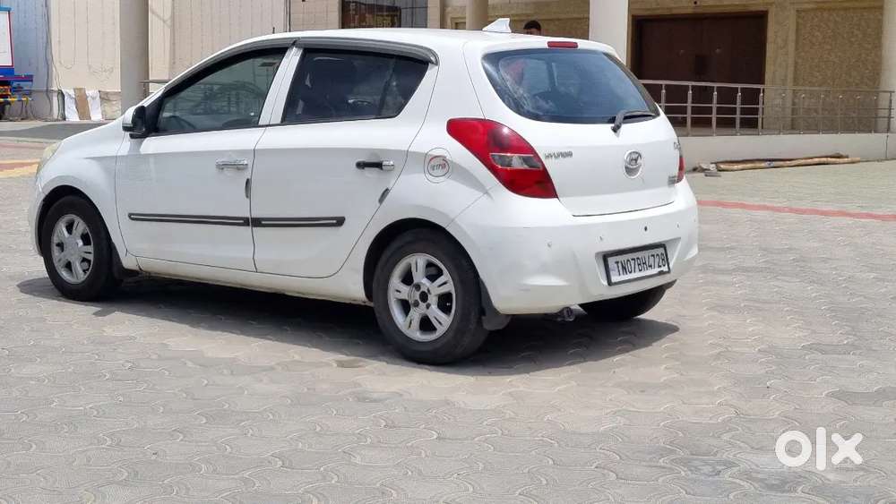 Hyundai I20 Asta Petrol Automatic Well Maintained