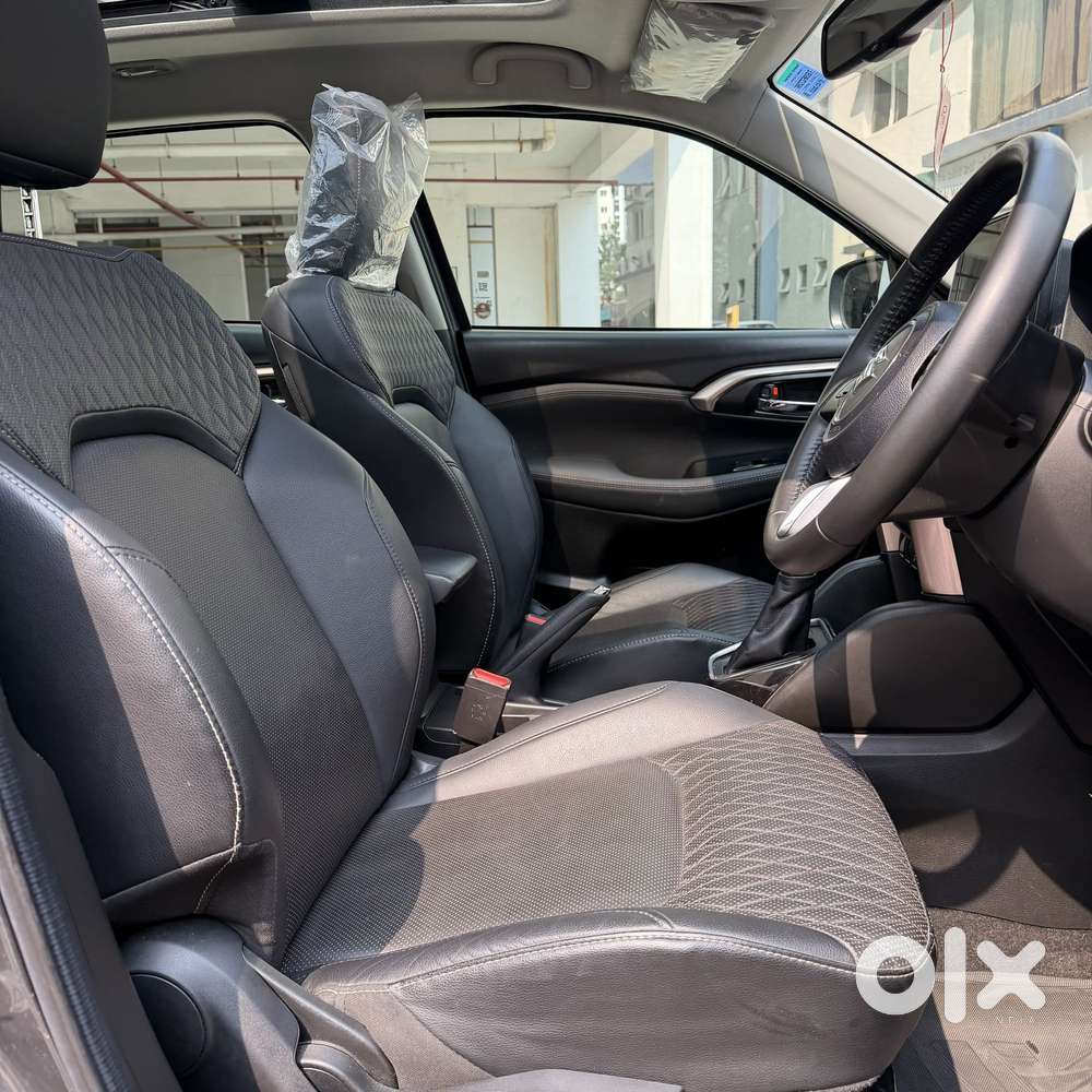 Maruti Suzuki Grand Vitara 1.5 Alpha Plus Intelligent Hybrid Ecvt, 2..